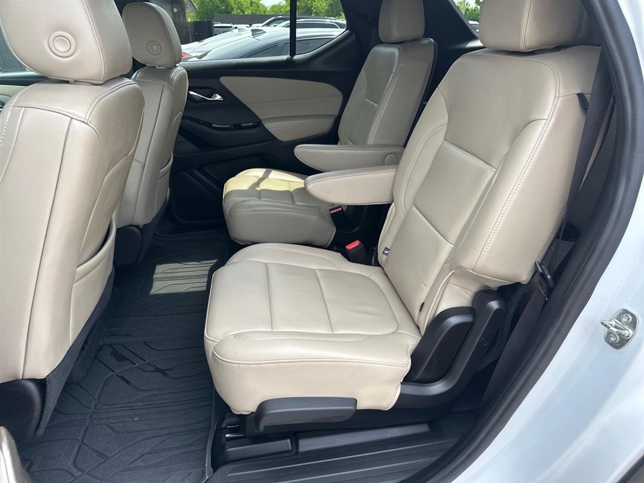 Chevrolet Traverse AWD 4dr LT Leather 2023