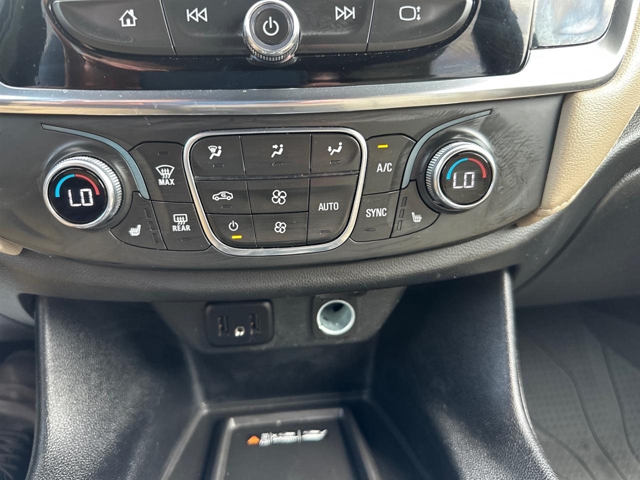 Chevrolet Traverse AWD 4dr LT Leather 2023