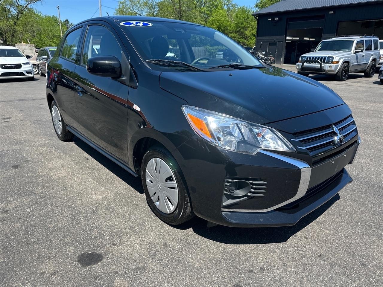 2024 Mitsubishi Mirage ES CVT's photo
