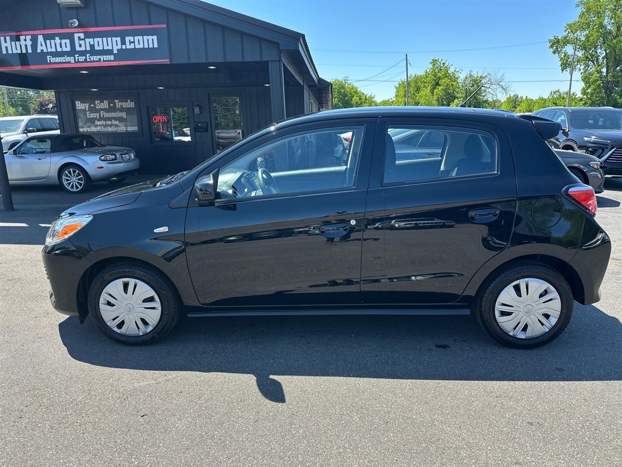 Mitsubishi Mirage ES CVT 2024