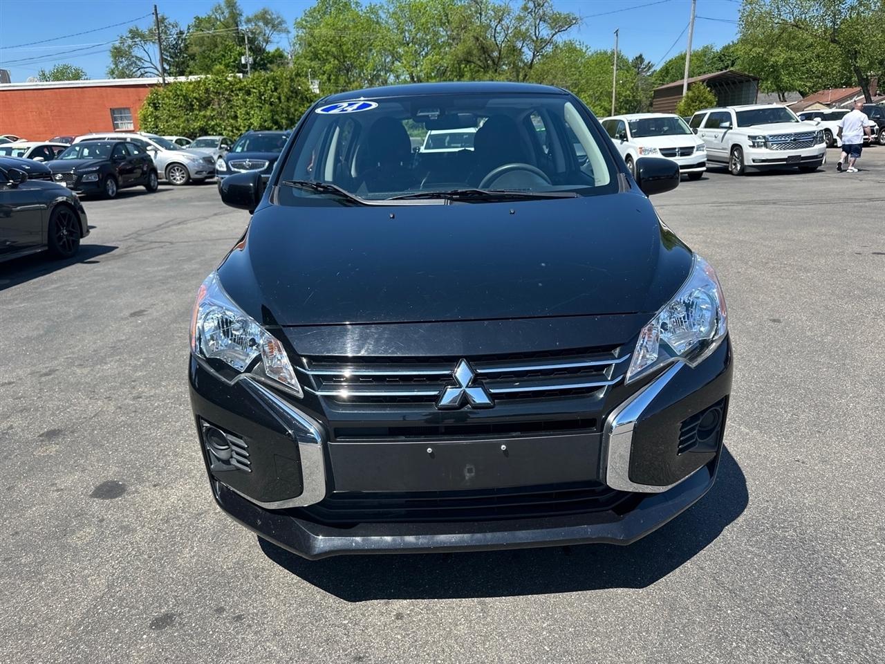 Mitsubishi Mirage ES CVT 2024