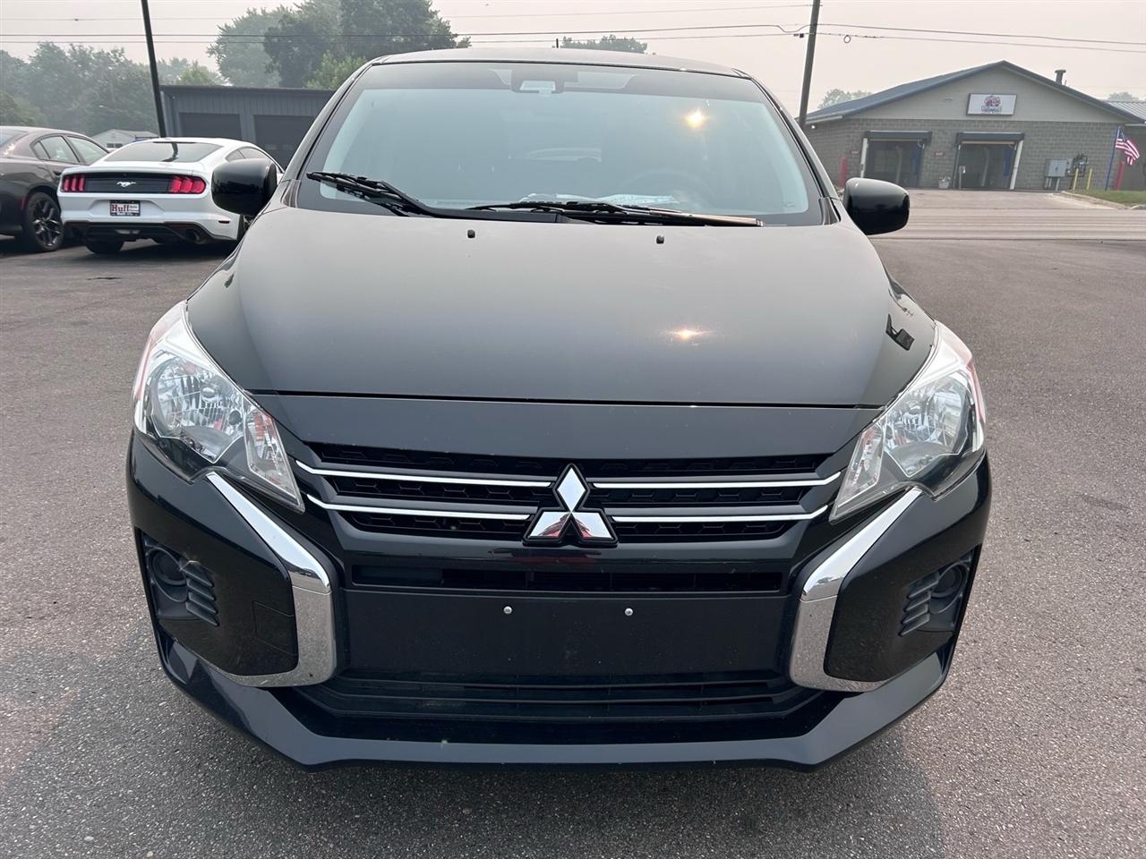 Mitsubishi Mirage ES CVT 2024