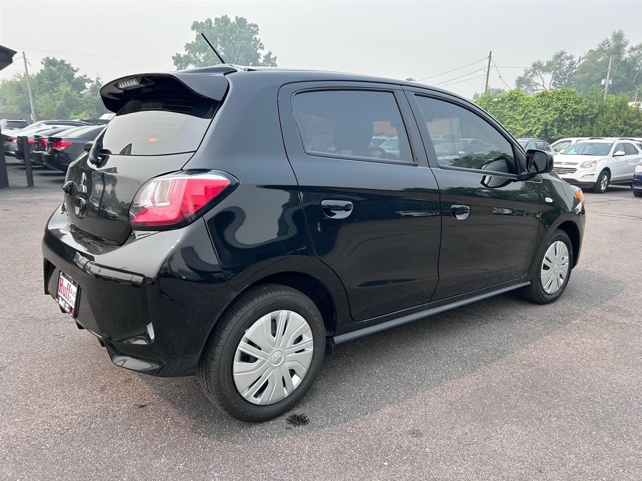 Mitsubishi Mirage ES CVT 2024
