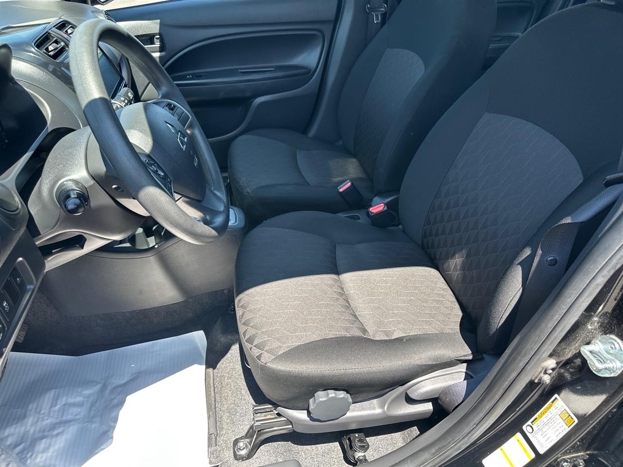 Mitsubishi Mirage ES CVT 2024
