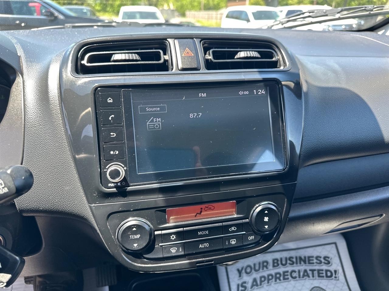 Mitsubishi Mirage ES CVT 2024