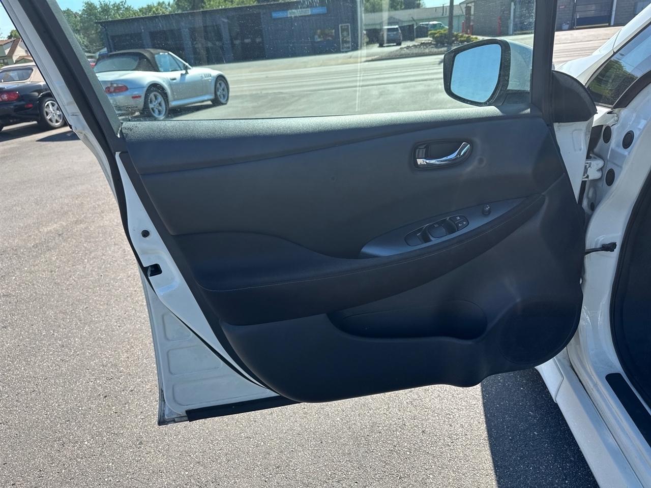 Nissan Leaf S Hatchback 2018