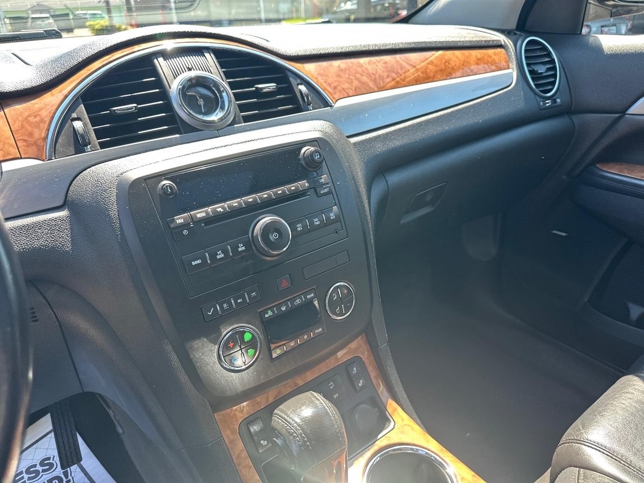 Buick Enclave AWD 4dr CXL-1 2011