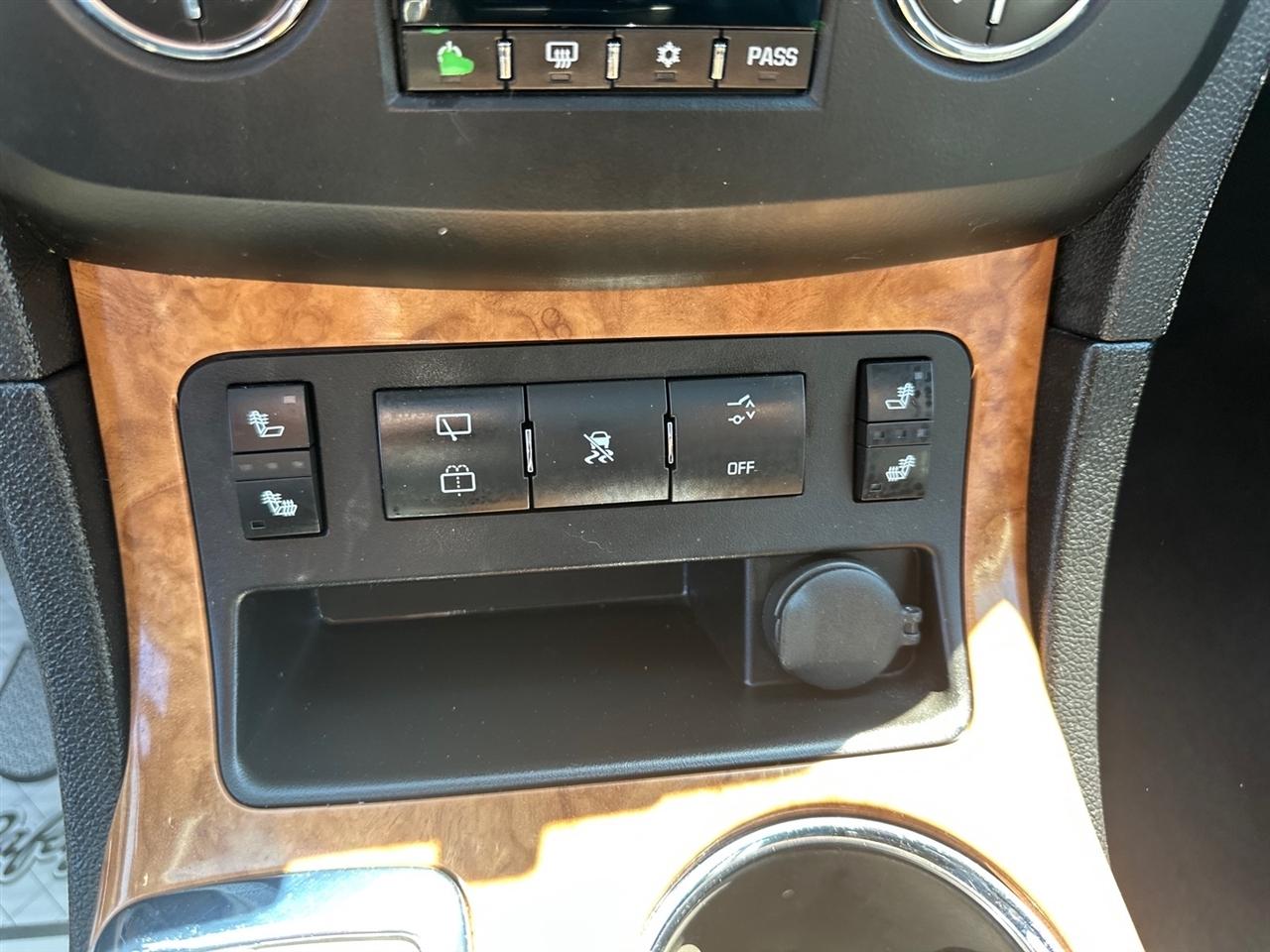 Buick Enclave AWD 4dr CXL-1 2011