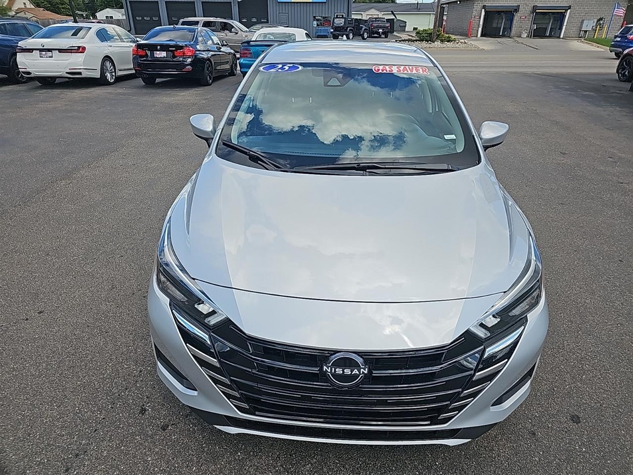 Nissan Versa SV CVT 2025
