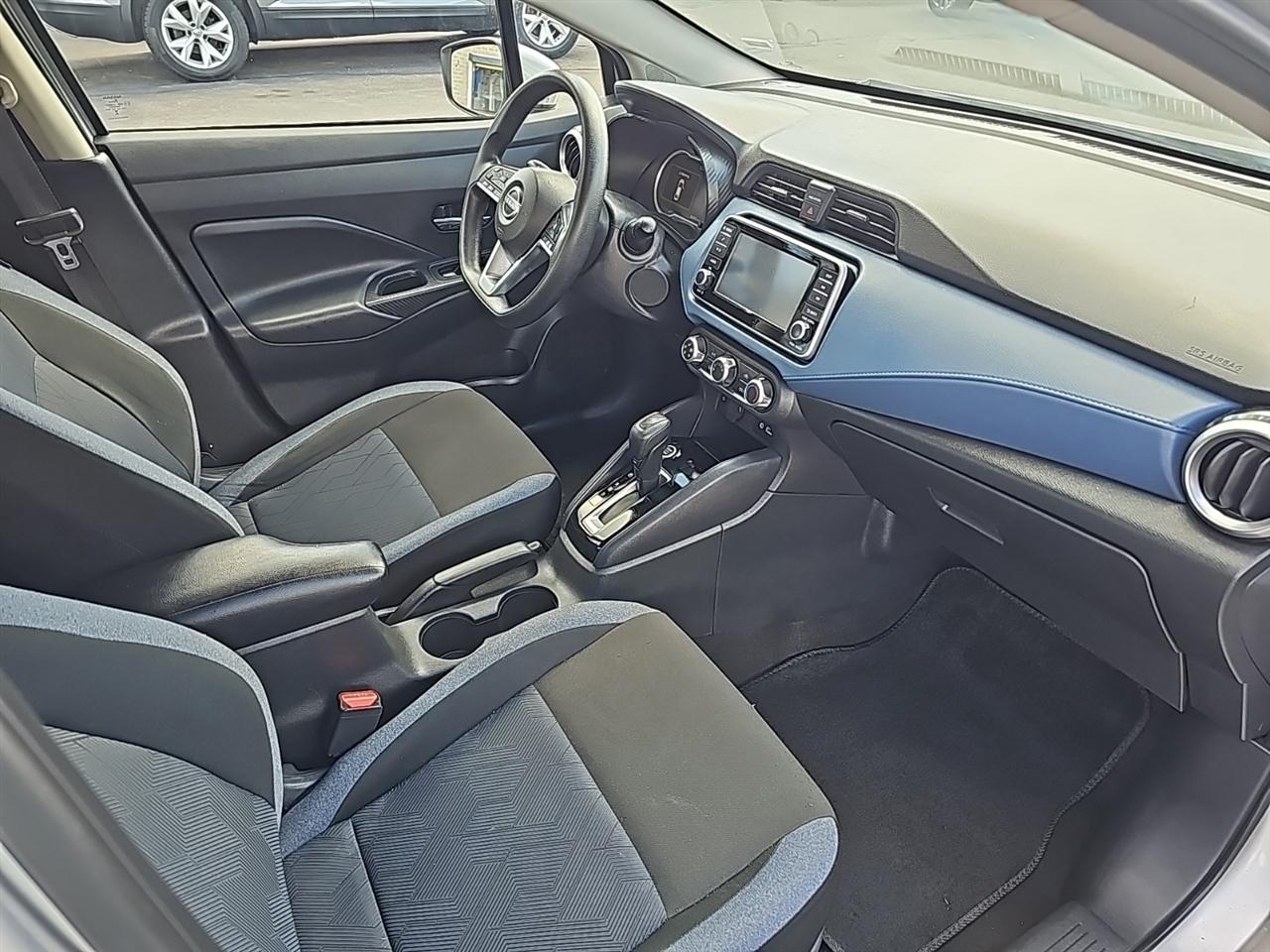 Nissan Versa SV CVT 2025