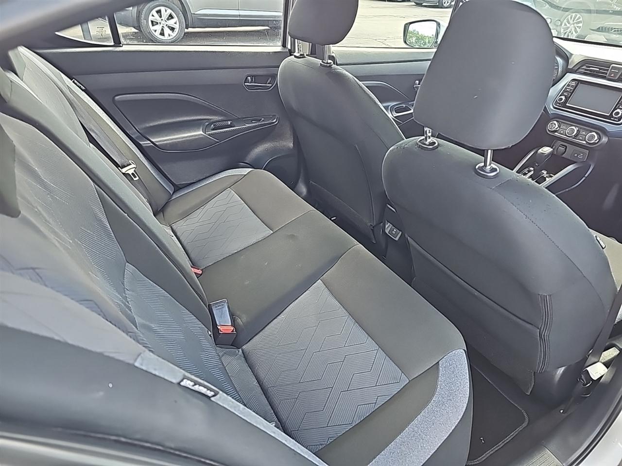 Nissan Versa SV CVT 2025