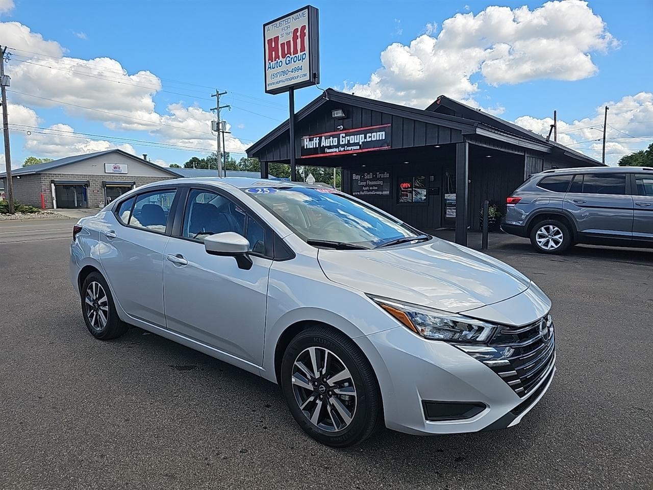 2025 Nissan Versa SV CVT