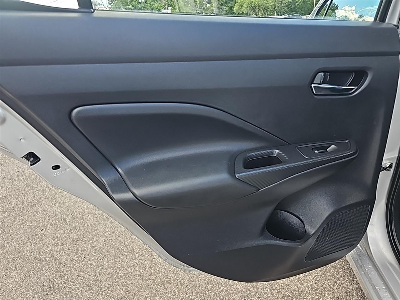 Nissan Versa SV CVT 2025
