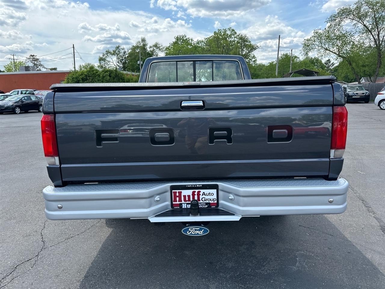 Ford F-150  1987