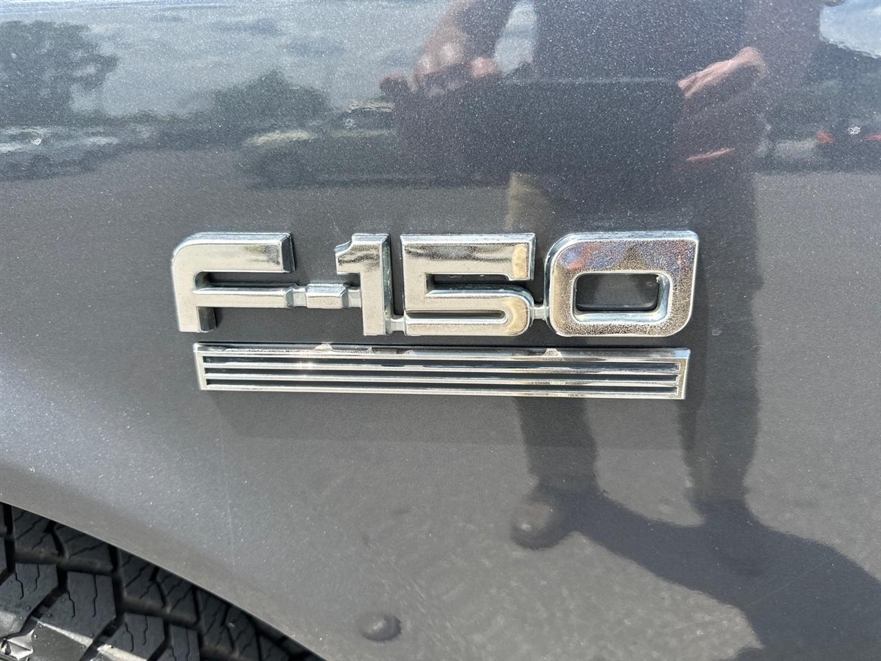 Ford F-150  1987