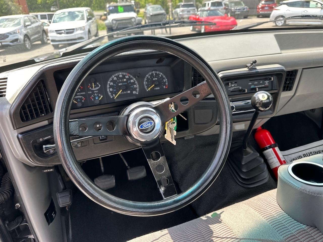 Ford F-150  1987
