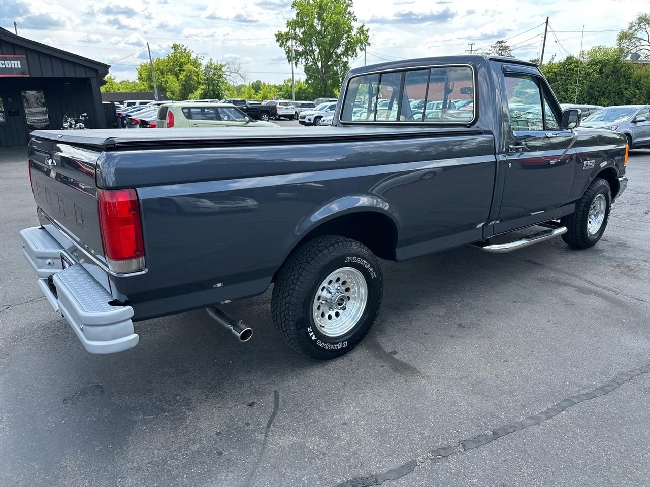 Ford F-150  1987