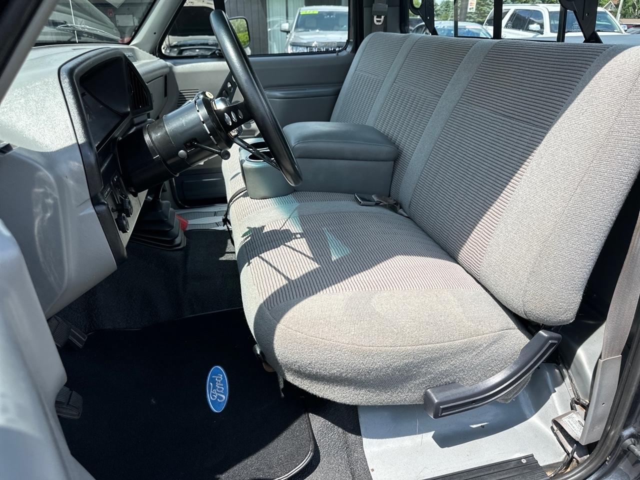 Ford F-150  1987