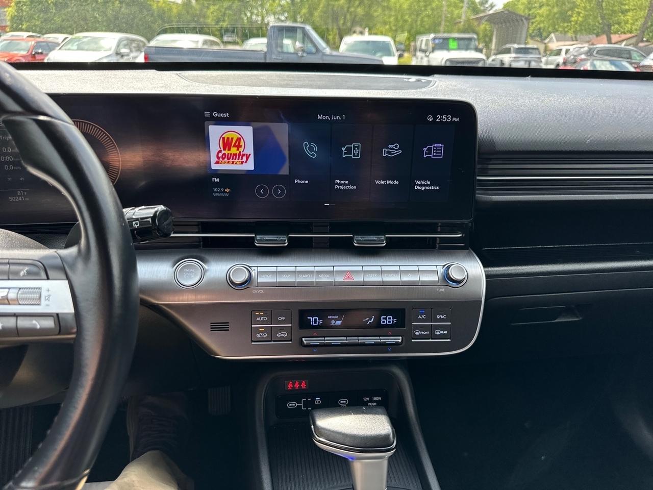 Hyundai Kona SEL FWD 2025