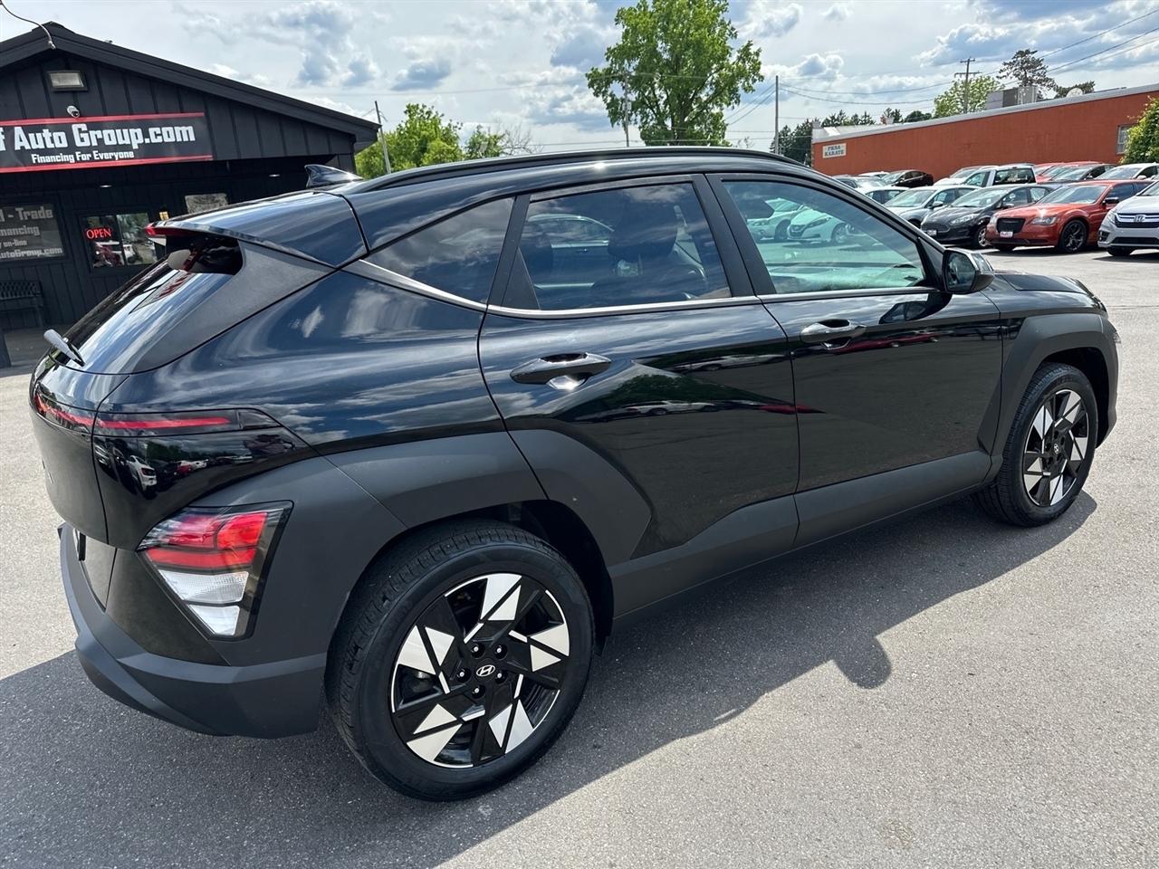 Hyundai Kona SEL FWD 2025