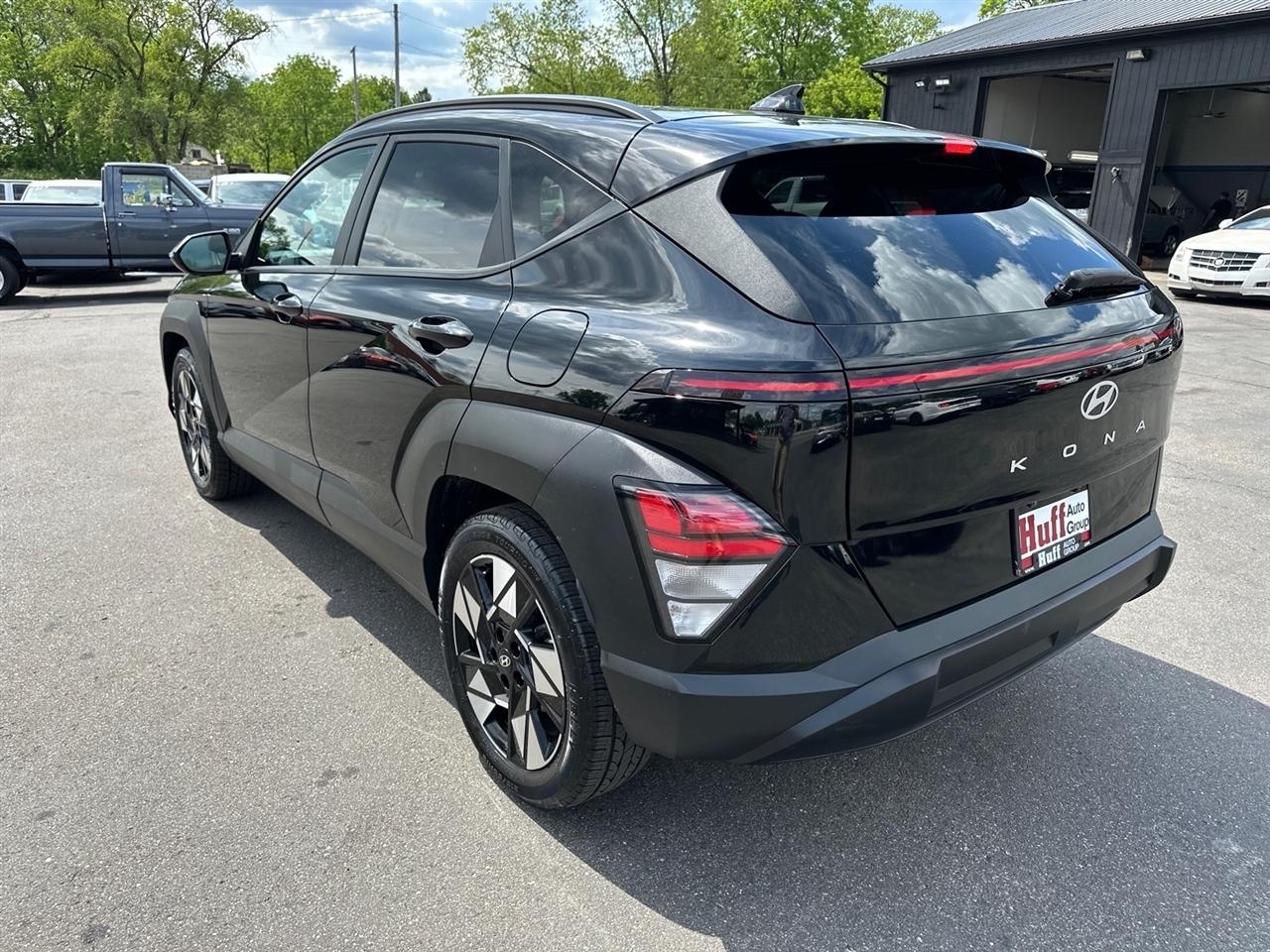 Hyundai Kona SEL FWD 2025