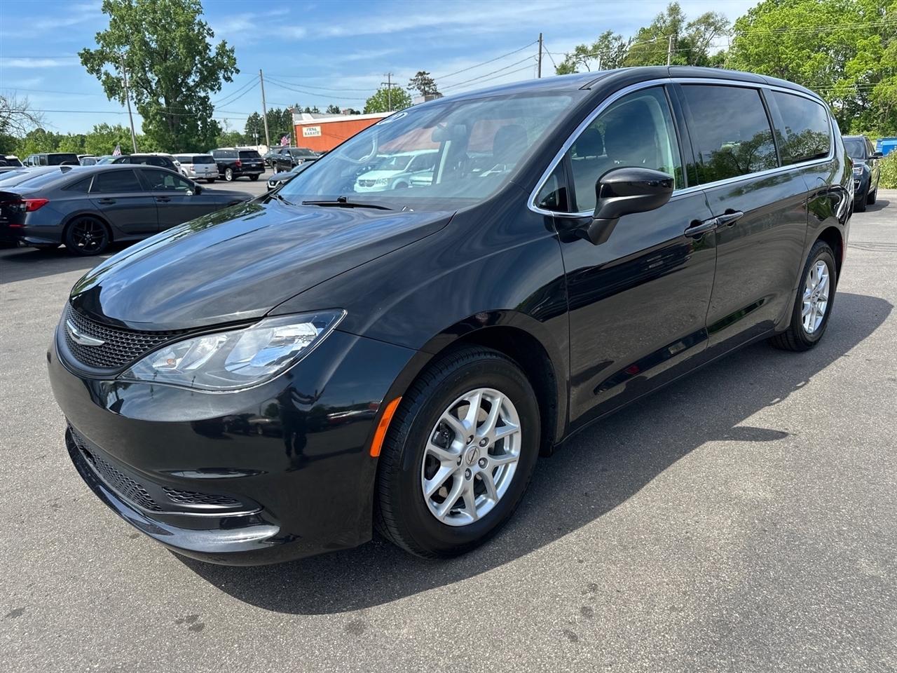 Chrysler Voyager LX FWD 2022