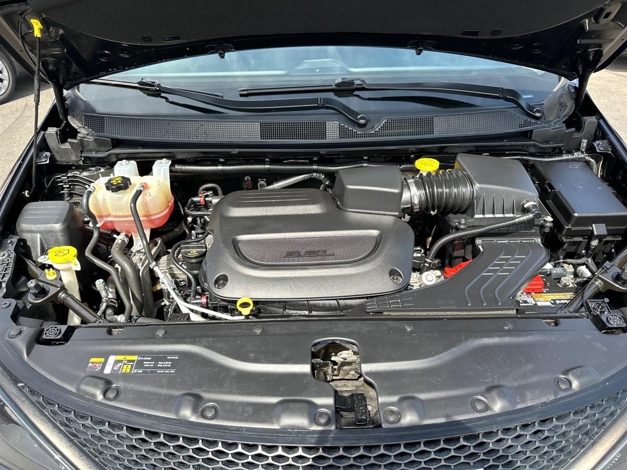 Chrysler Voyager LX FWD 2022