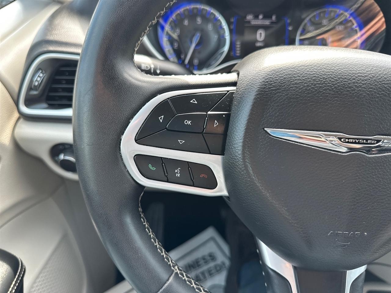 Chrysler Voyager LX FWD 2022