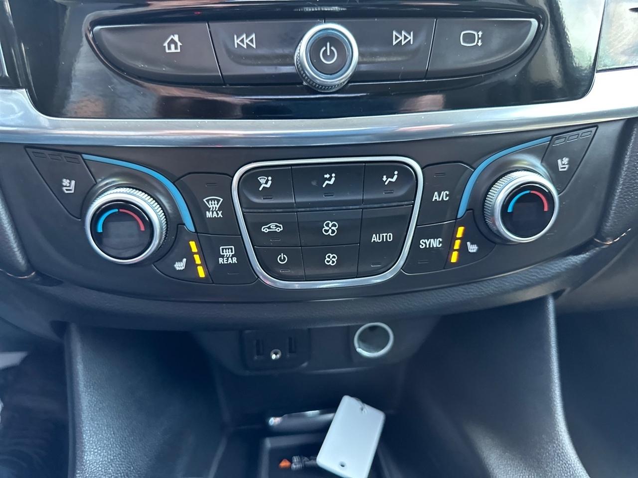 Chevrolet Traverse AWD 4dr Premier w/1LZ 2018