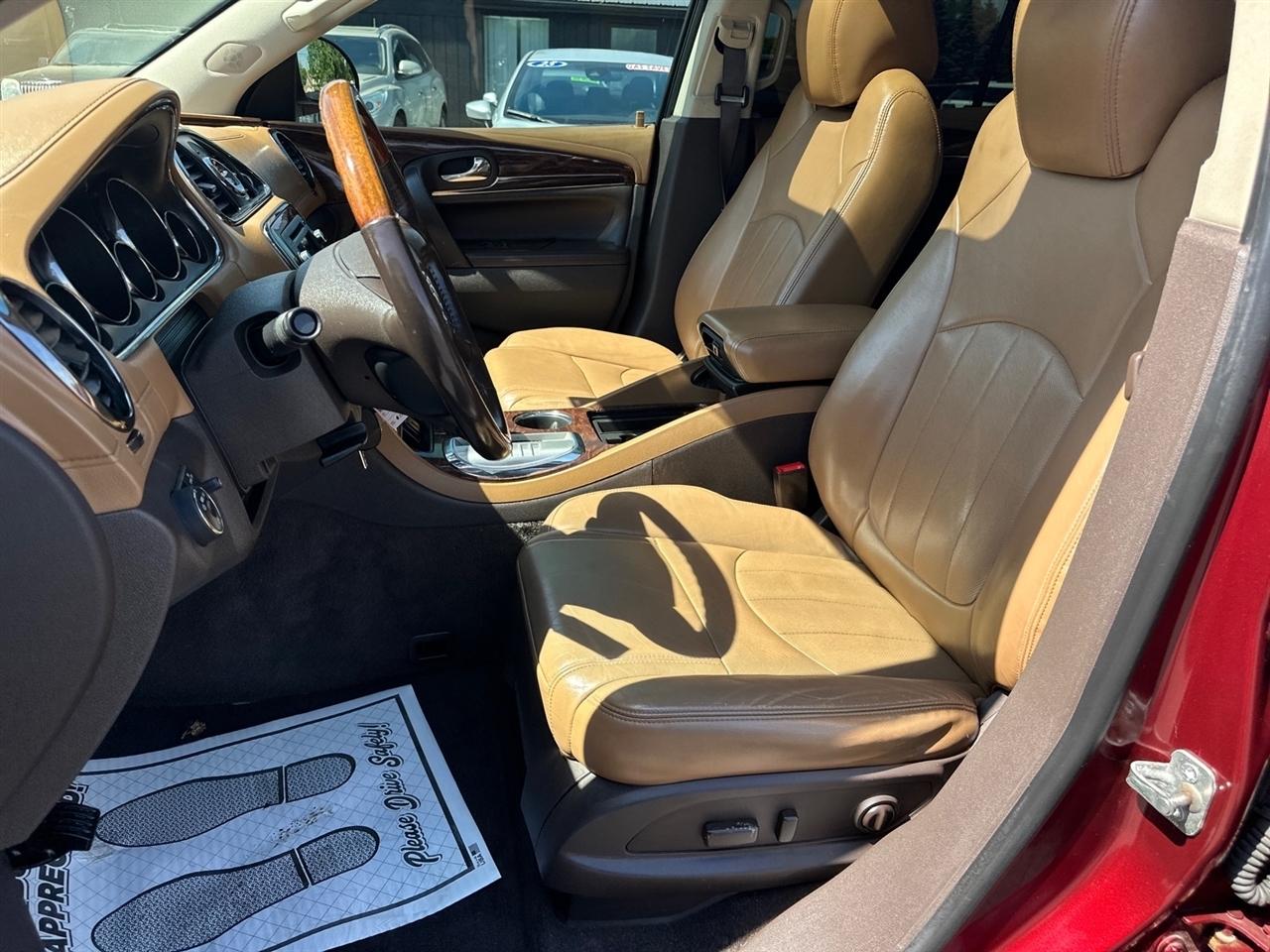 Buick Enclave AWD 4dr Leather 2017