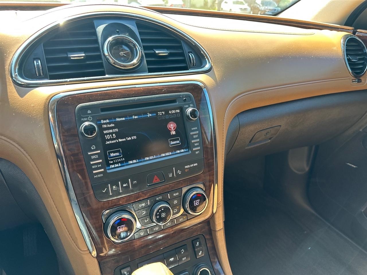 Buick Enclave AWD 4dr Leather 2017