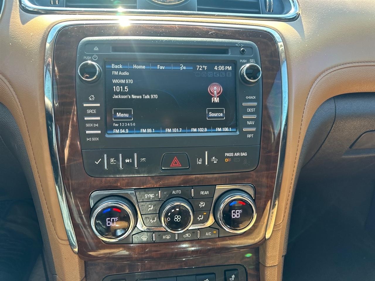 Buick Enclave AWD 4dr Leather 2017