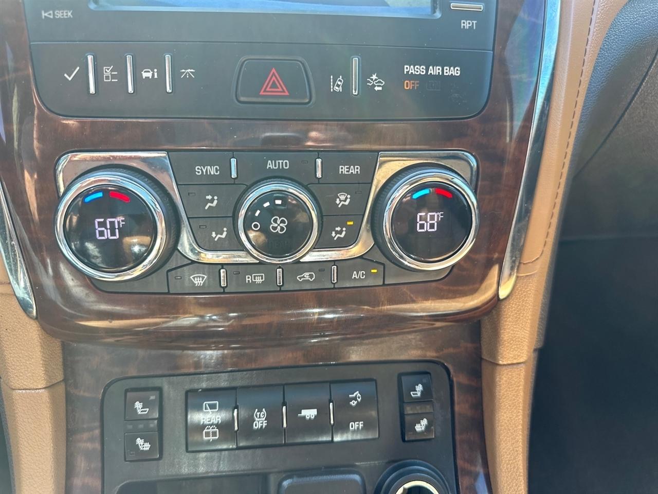 Buick Enclave AWD 4dr Leather 2017