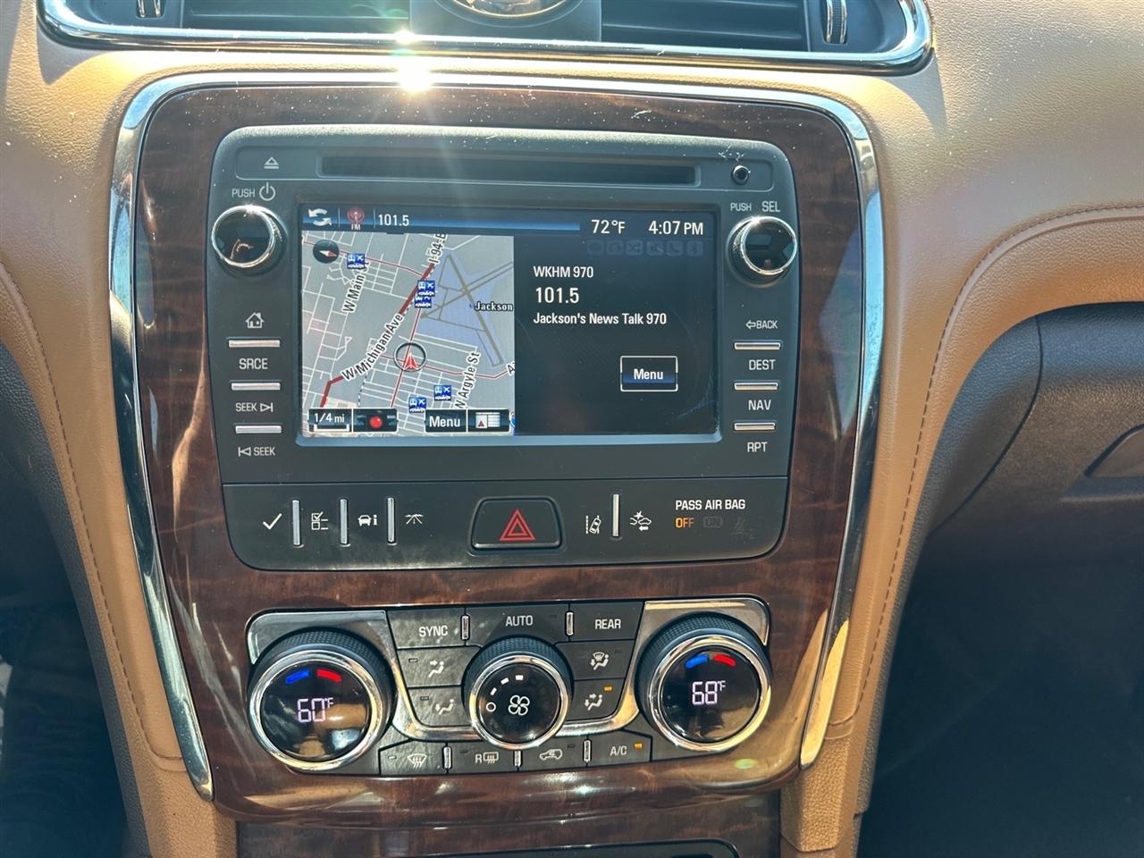 Buick Enclave AWD 4dr Leather 2017
