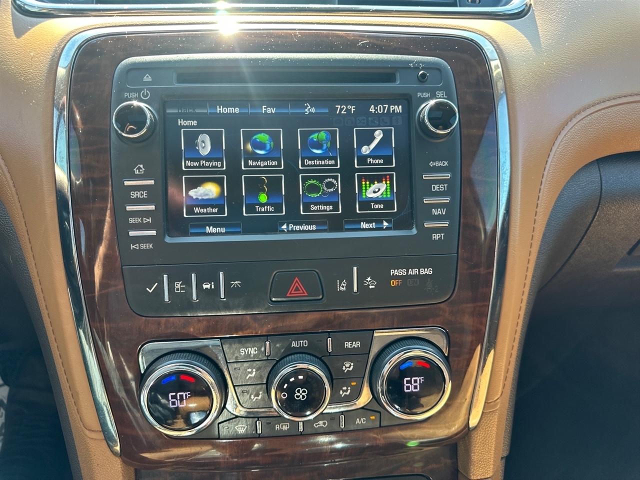 Buick Enclave AWD 4dr Leather 2017