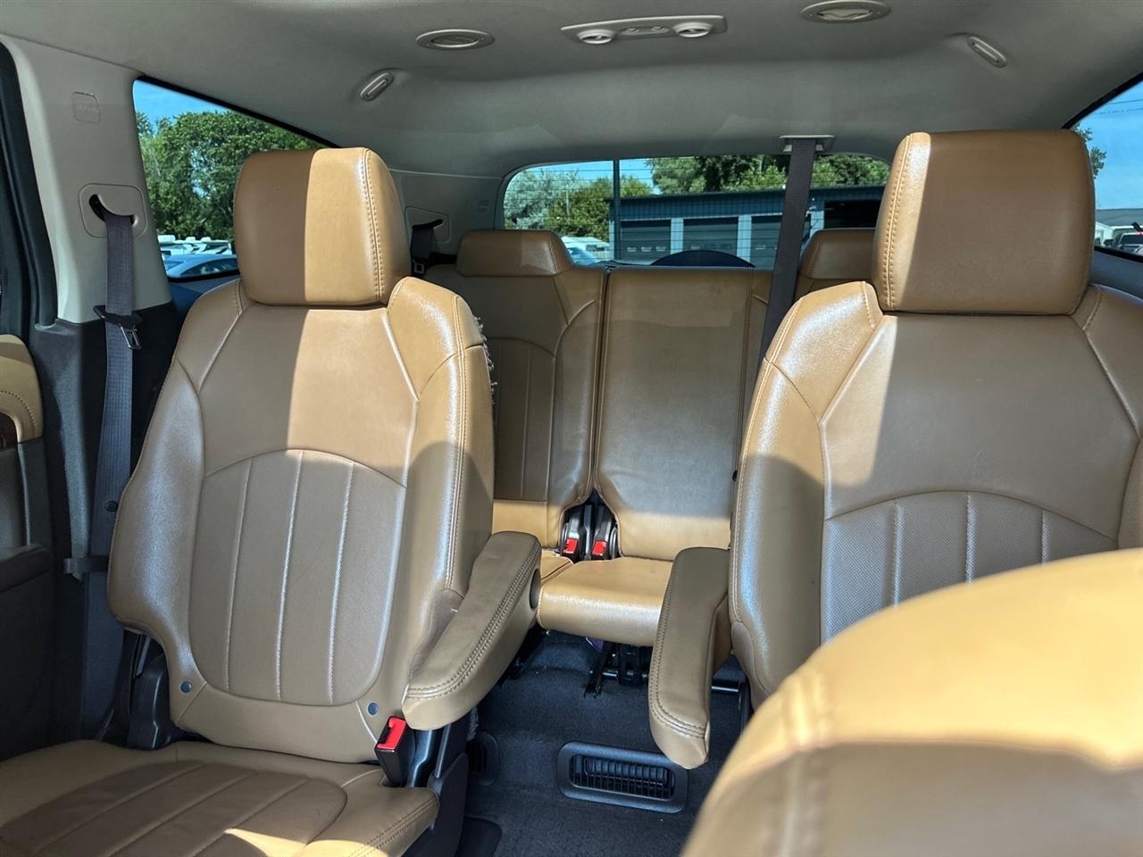 Buick Enclave AWD 4dr Leather 2017