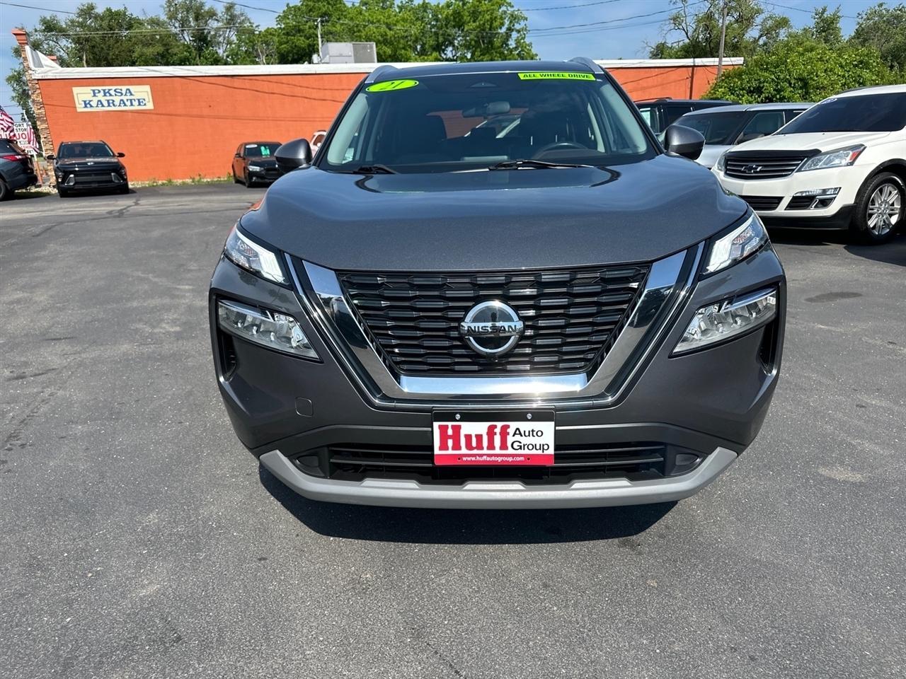 Nissan Rogue FWD SV 2021