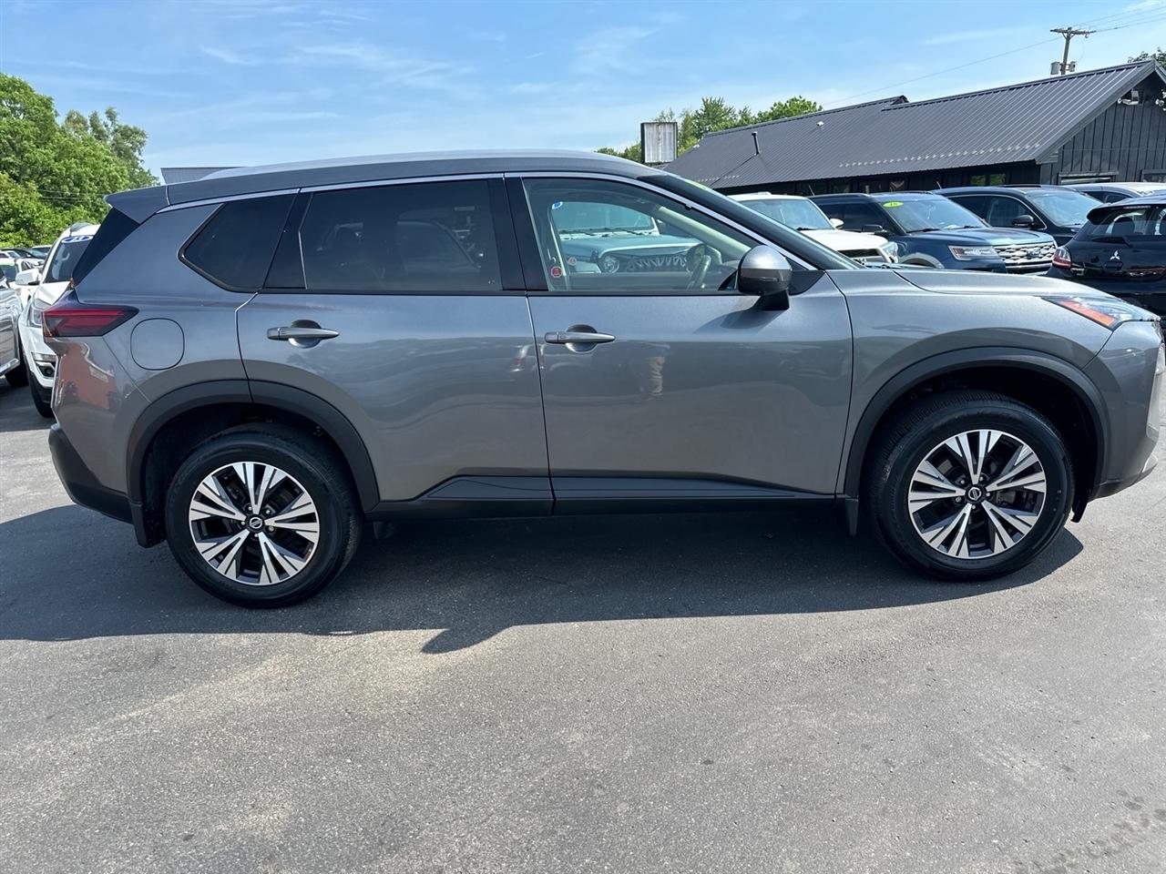 Nissan Rogue FWD SV 2021