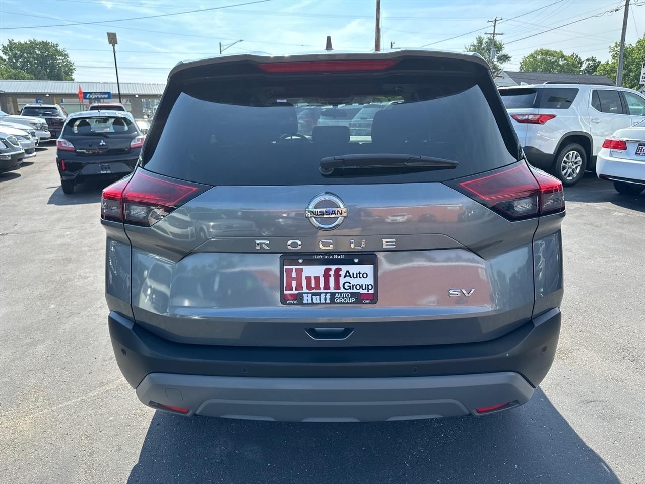 Nissan Rogue FWD SV 2021