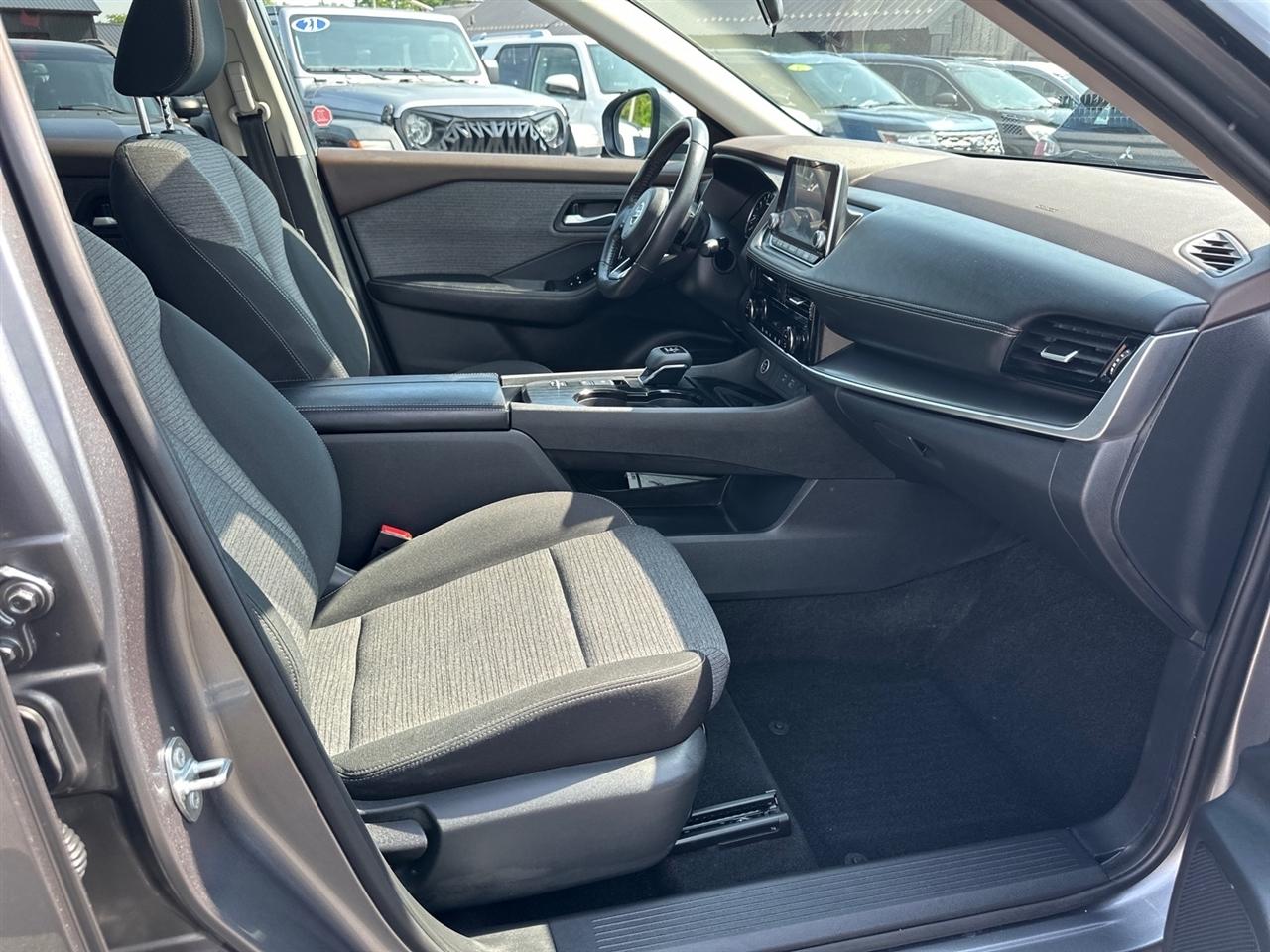 Nissan Rogue FWD SV 2021