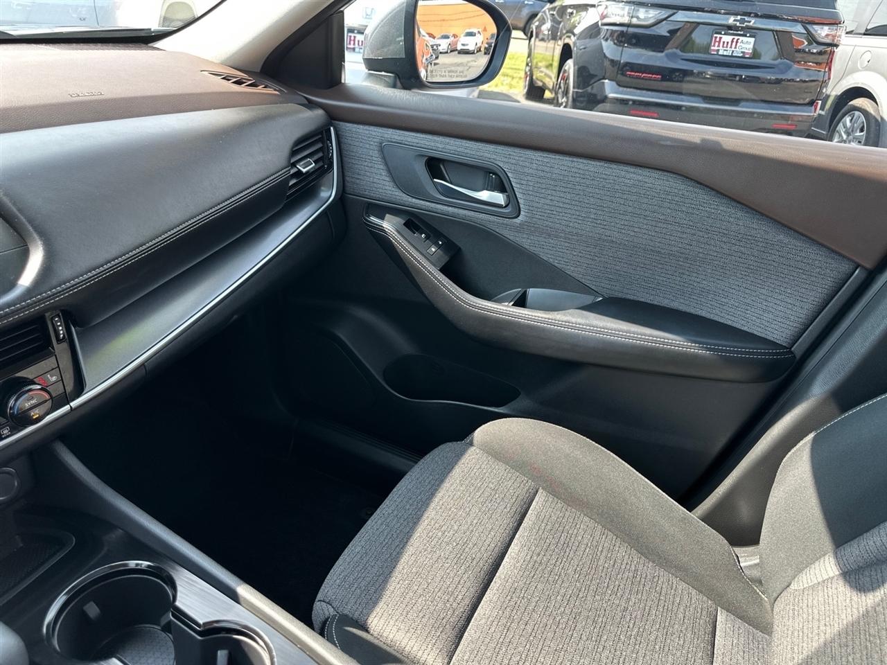 Nissan Rogue FWD SV 2021