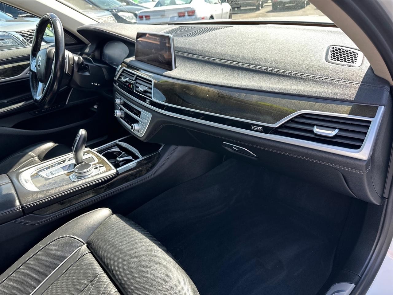 BMW 7 Series 745e xDrive iPerformance Plug-In Hybrid 2020