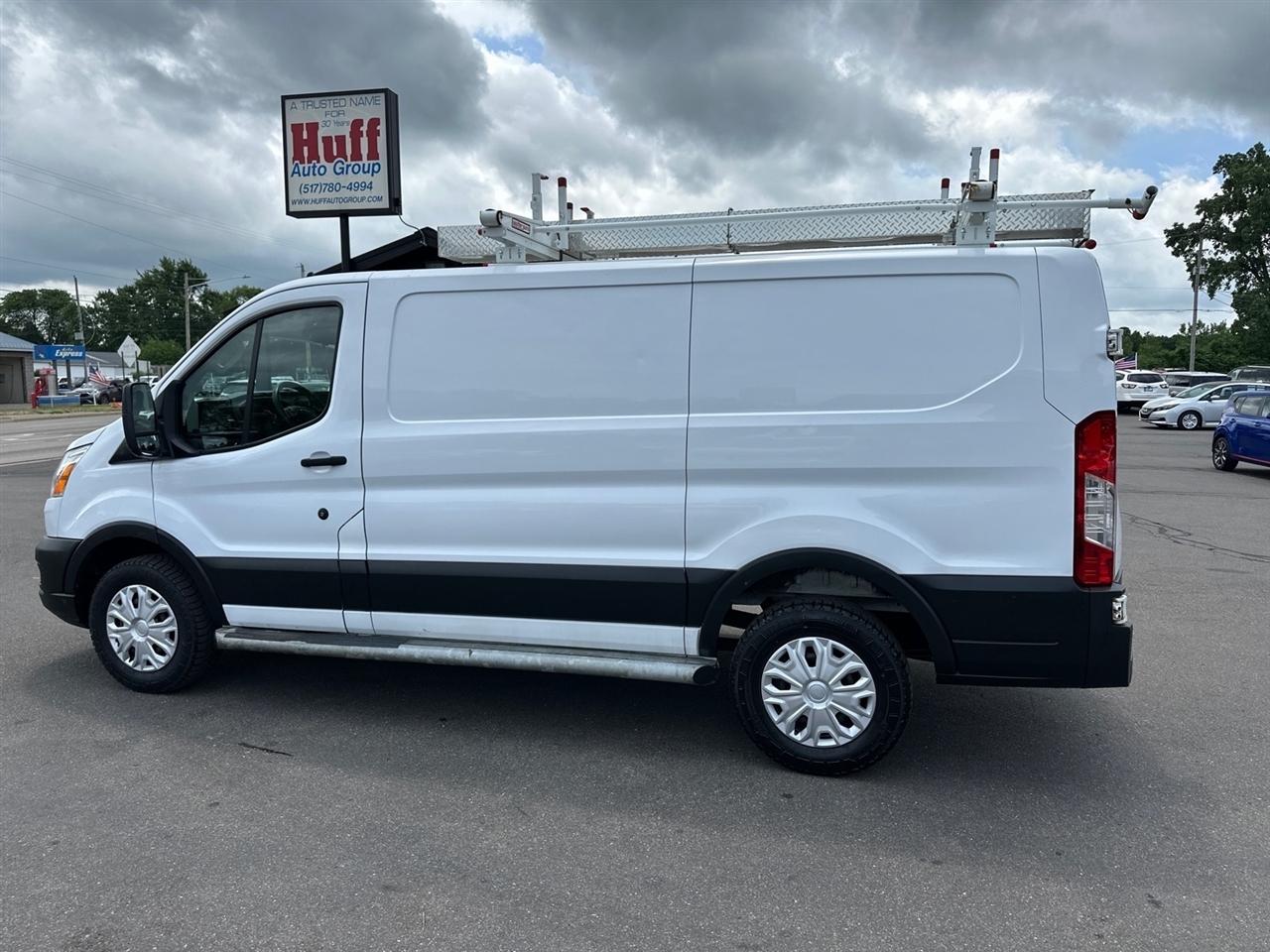 Ford Transit Cargo Van T-250 130" Low Rf 9070 GVWR RWD 2021