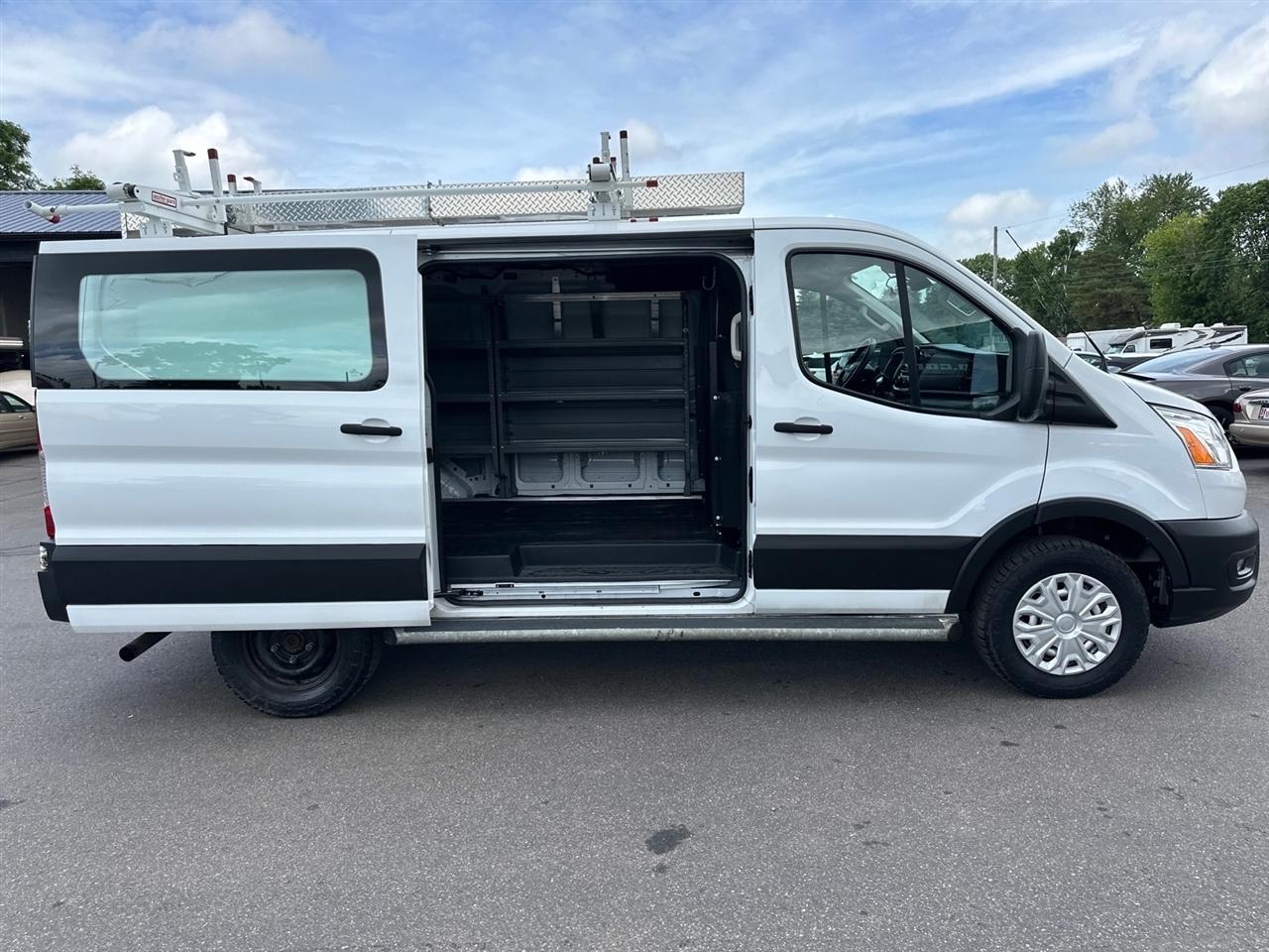 Ford Transit Cargo Van T-250 130" Low Rf 9070 GVWR RWD 2021