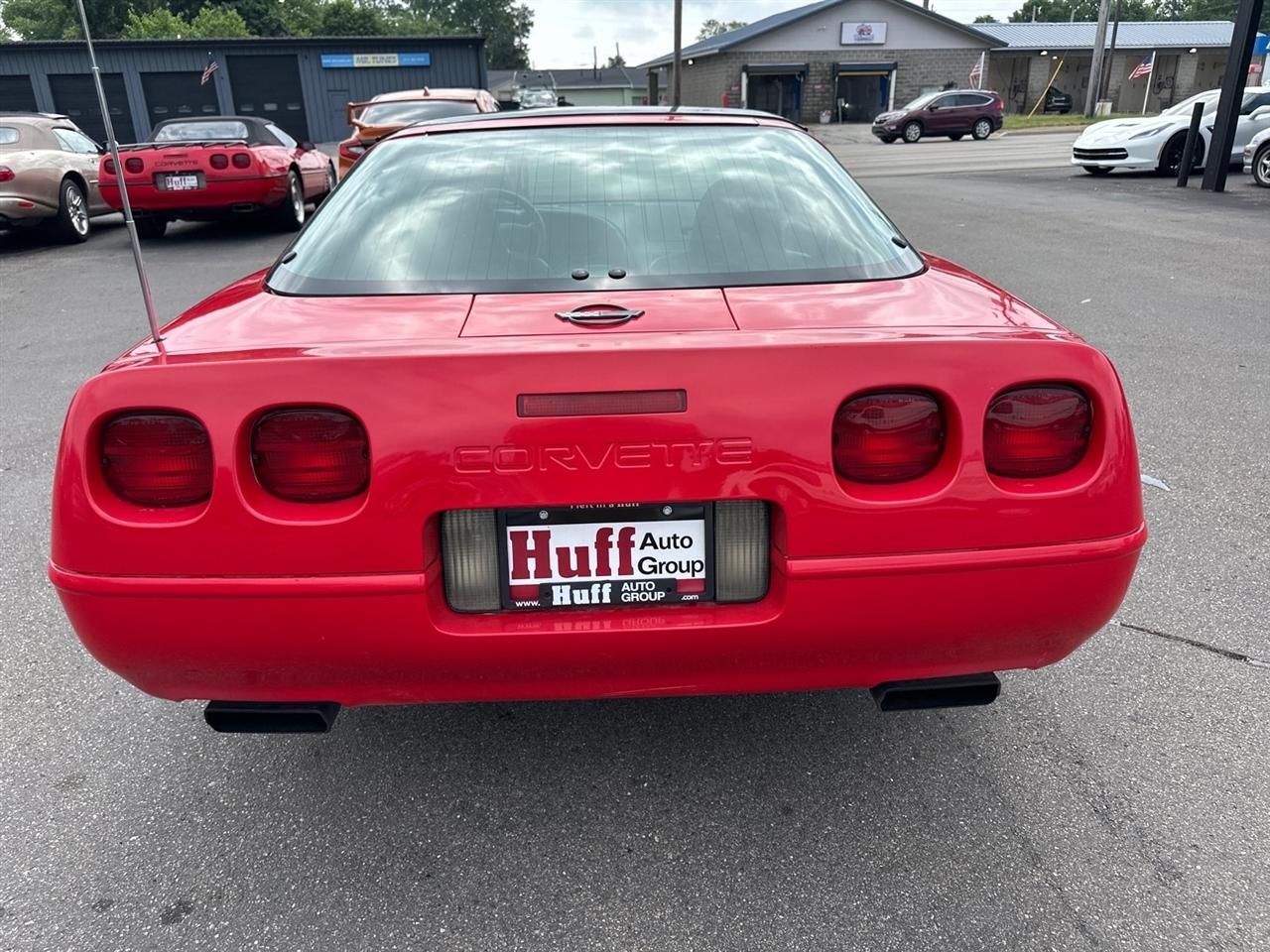 Chevrolet Corvette 2dr Coupe Hatchback 1992
