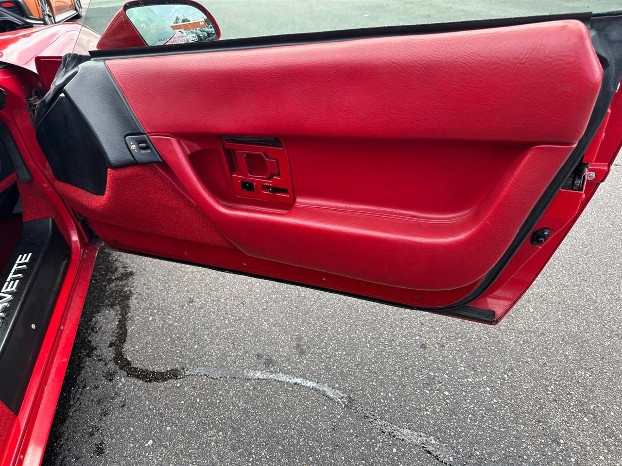 Chevrolet Corvette 2dr Coupe Hatchback 1992