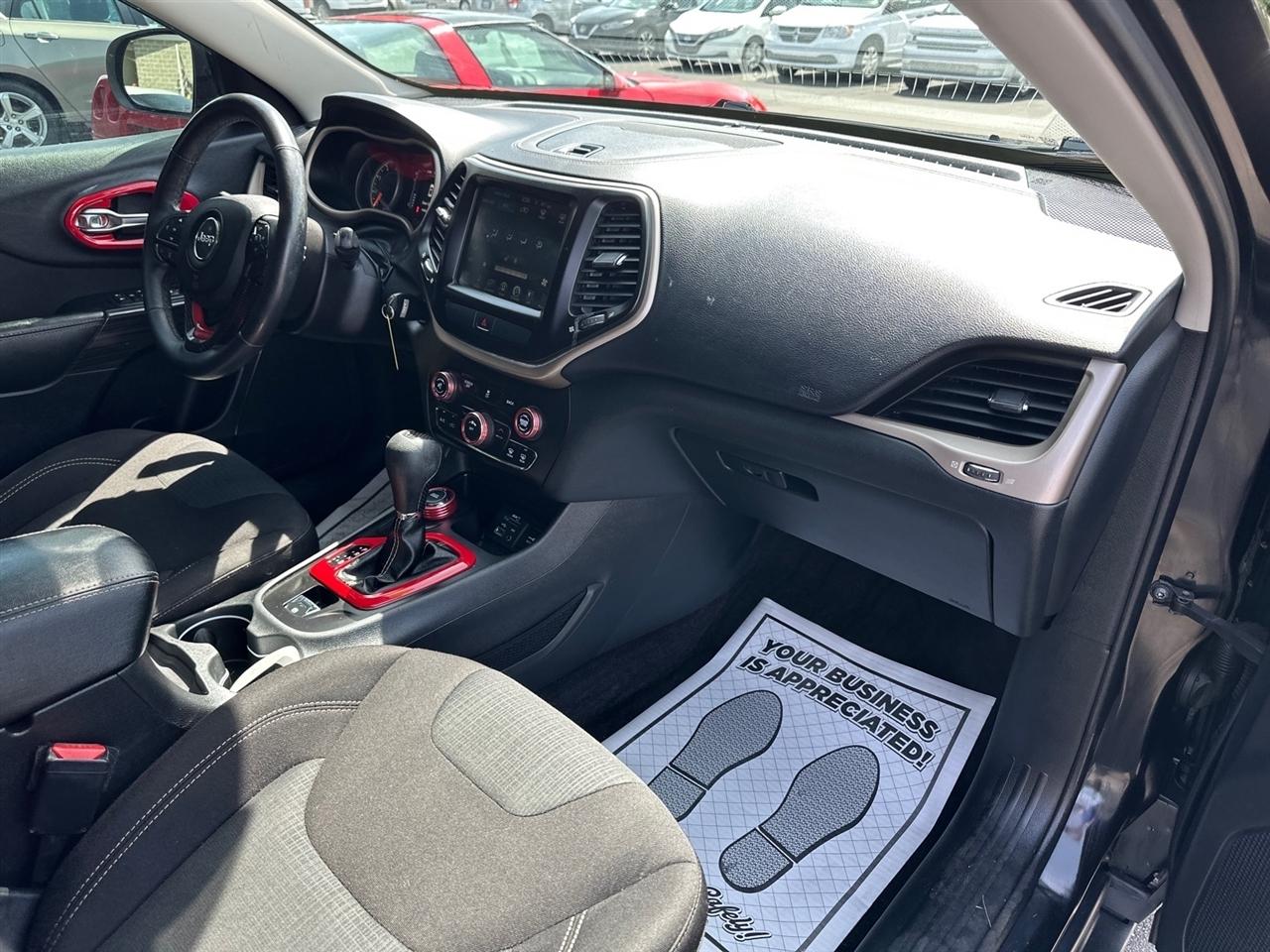 Jeep Cherokee 4WD 4dr Latitude 2016