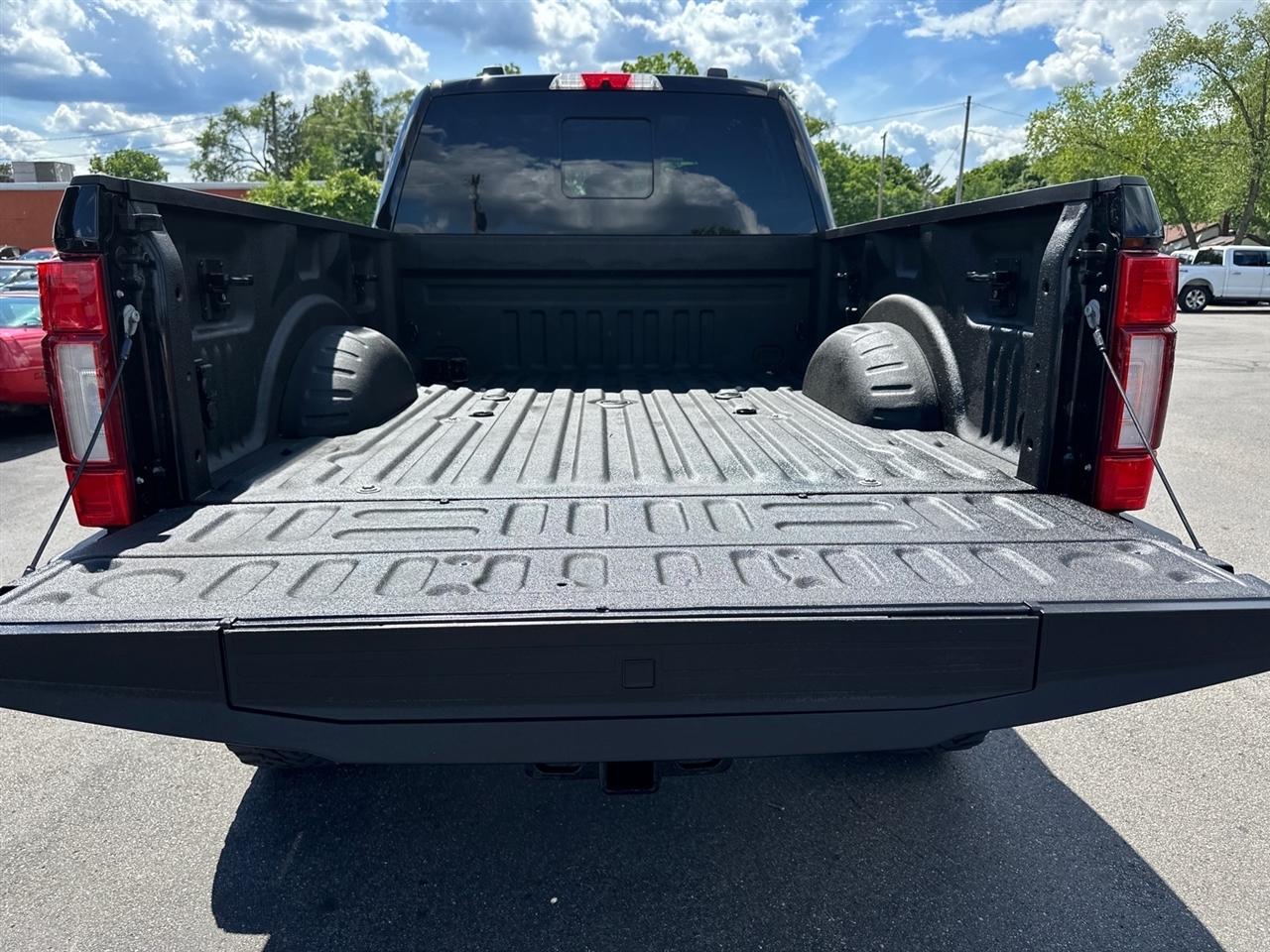 Ford Super Duty F-250 SRW Platinum 4WD Crew Cab 6.75' Box 2021