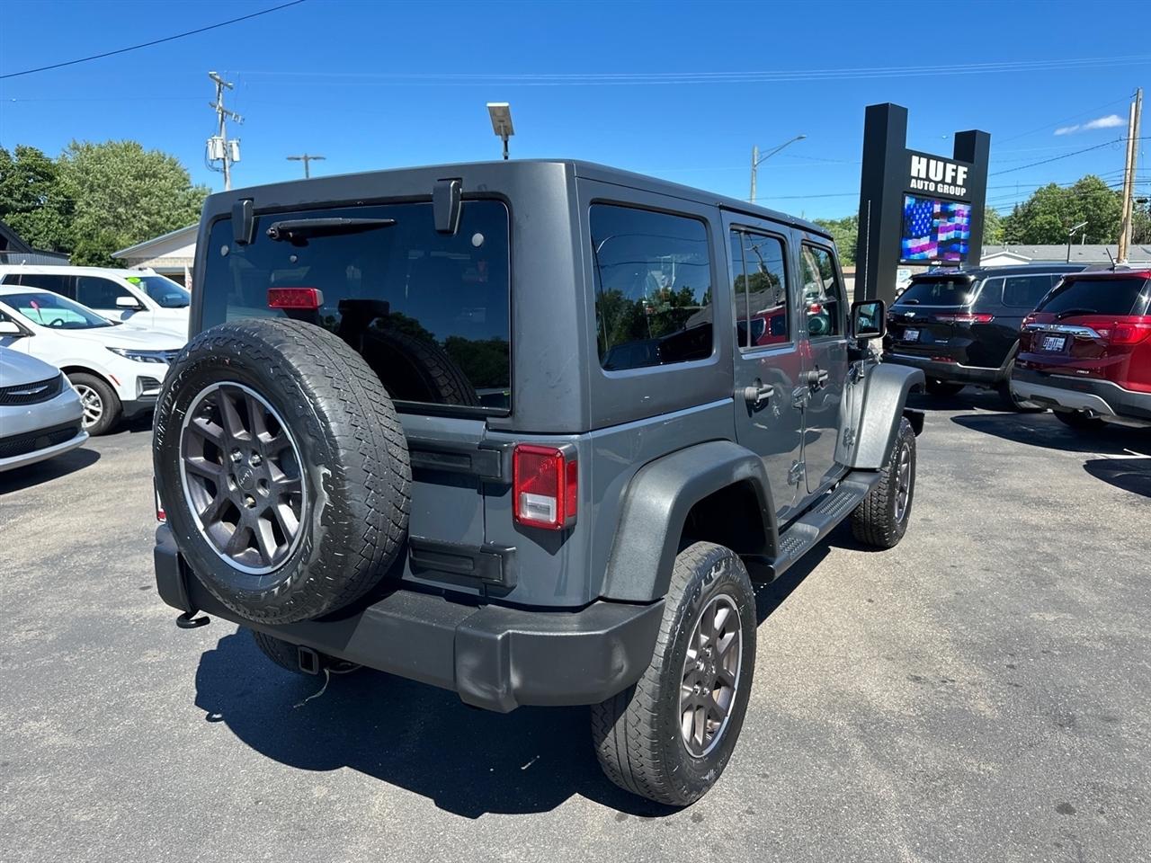 Jeep Wrangler Unlimited 4WD 4dr Sport 2016