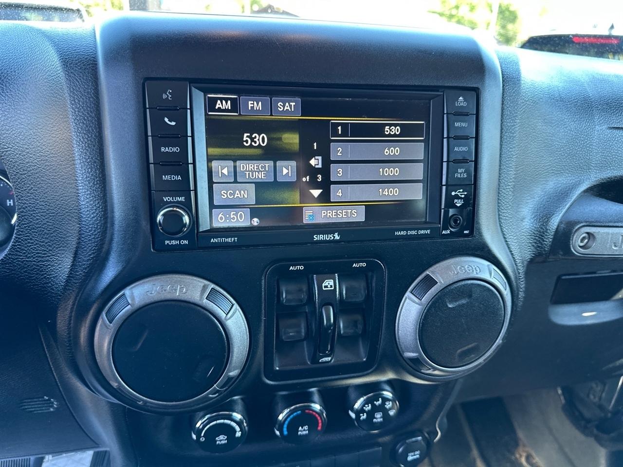 Jeep Wrangler Unlimited 4WD 4dr Sport 2016